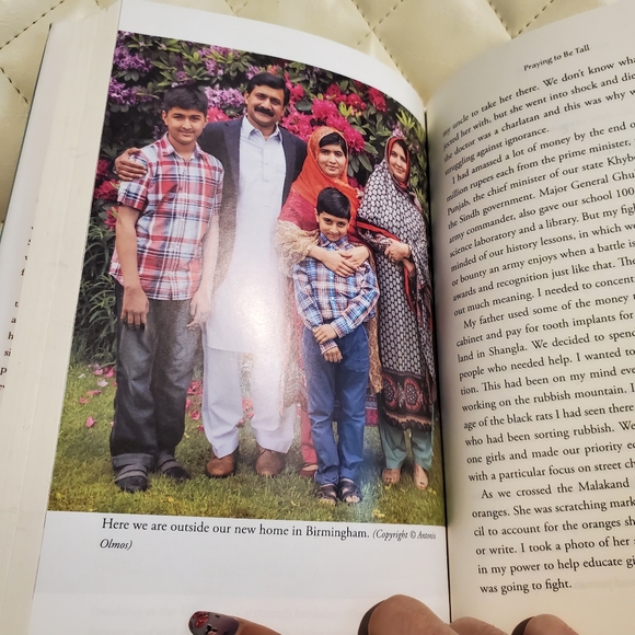 3/$10 – I Am Malala (Hardcover) by Malala Yousafzai – Used, Good Condition ✨📚 - Picture 12 of 16
